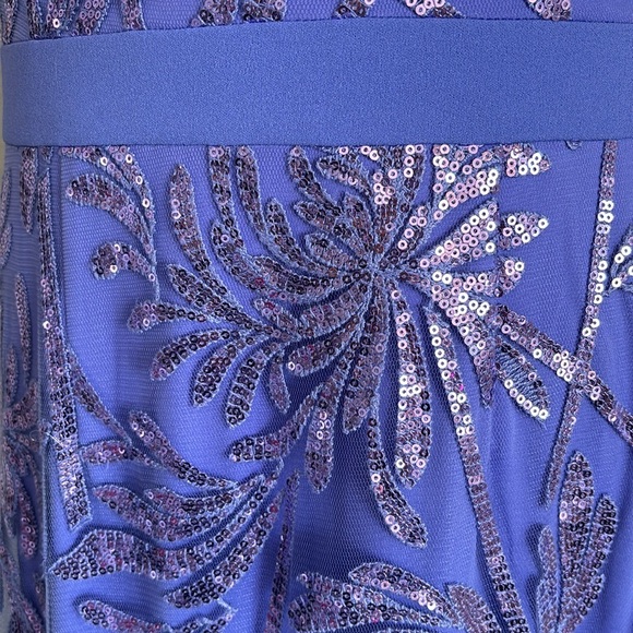 Stunning dress periwinkle color with sequins by TADASHI SHOJI size 10 worn once - Picture 14 of 14